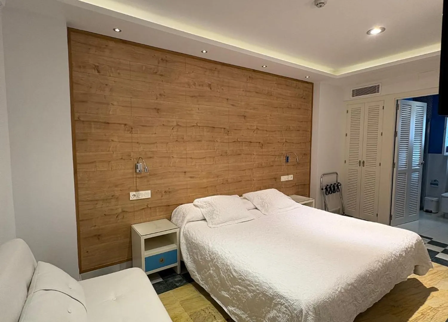 Guest house Hostal El Alojado De Velarde Conil De La Frontera Spain