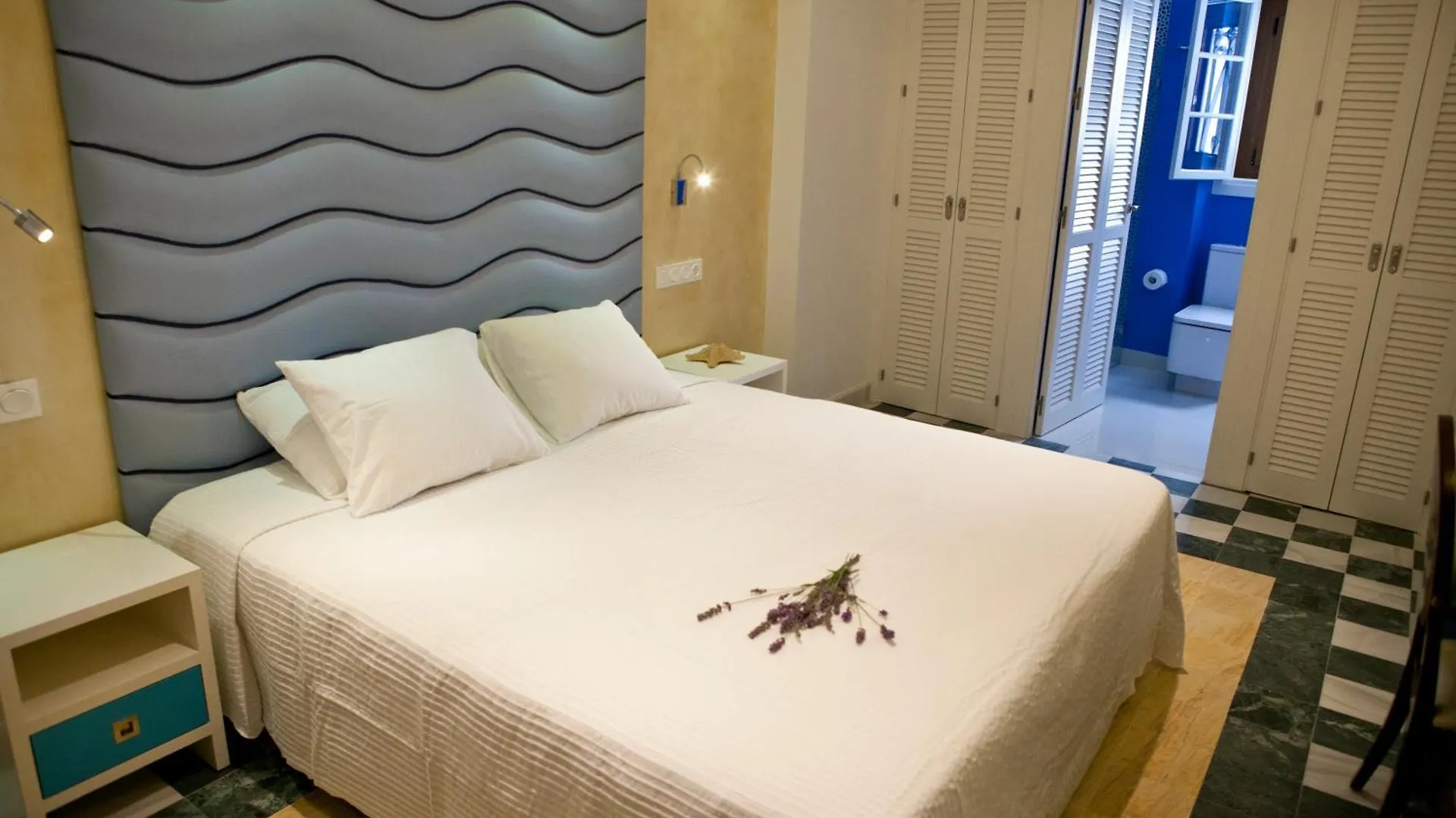 Hostal El Alojado De Velarde Conil De La Frontera Πανσιόν